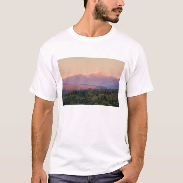 Dusk und Mount Washington in neuen Hampshire T-Shirt (Vorderseite)