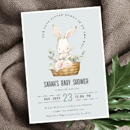 Dusky Blue Bunny in Floral Basket Baby Dusche Einladung