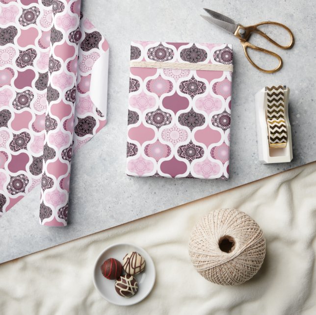 Dusky Rose Dot Mandalases Ogee Patchwork Geschenkpapier (Kunsthandwerk)
