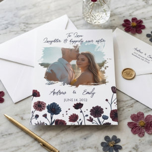 Düstere Burgund & Blaue Florale Hochzeitseinladung Einladung