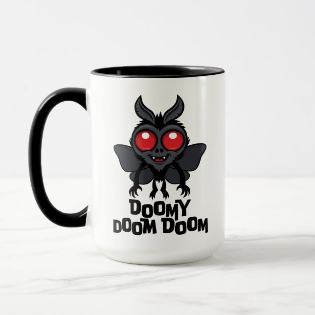 Düsterer Doom Doom Süßer Mothman Kryptid Tasse (Links)