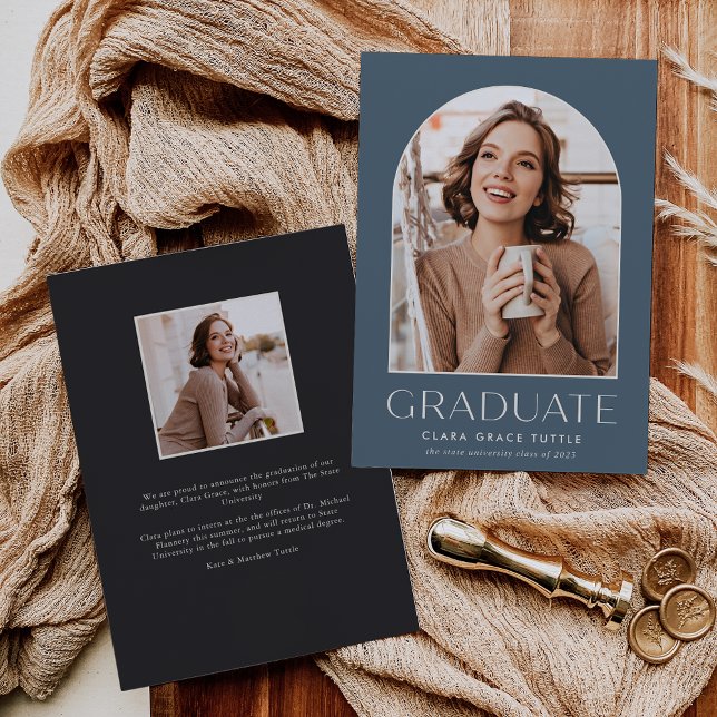 Dusty Blue | Abschluss Announc des Classic Arch Fo Ankündigung (Von Creator hochgeladen)