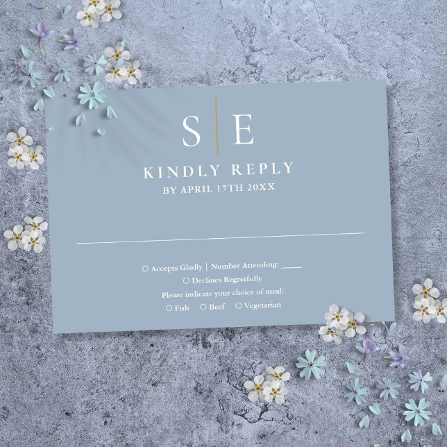 Dusty Blue and Gold Monogram Wedding RSVP Karte (Dusty Blue And Gold Monogram Wedding RSVP Card)