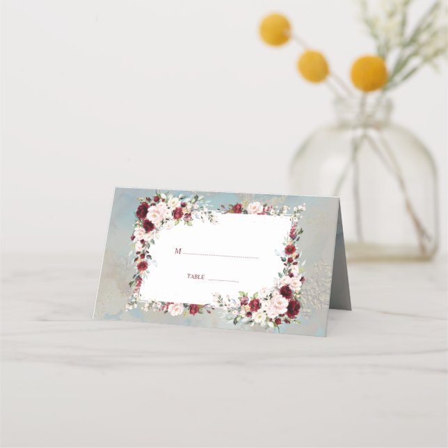 Dusty Blue Burgundy Blush Floral Elegante Hochzeit Platzkarte (Vorderseite)