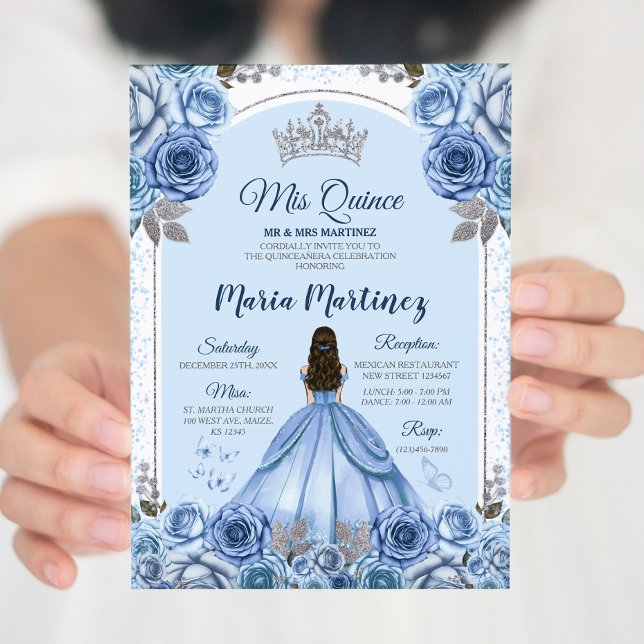 Dusty Blue Butterfly Prinzessin Silver Quinceañera Einladung (Von Creator hochgeladen)