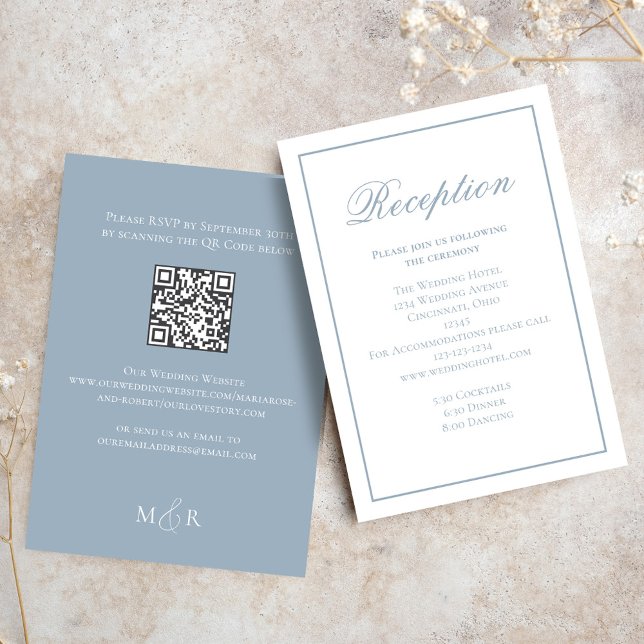 Dusty Blue Calligraphy Script Empfang UAWG Begleitkarte (Dusty blue wedding reception card with a scannable QR Code. )