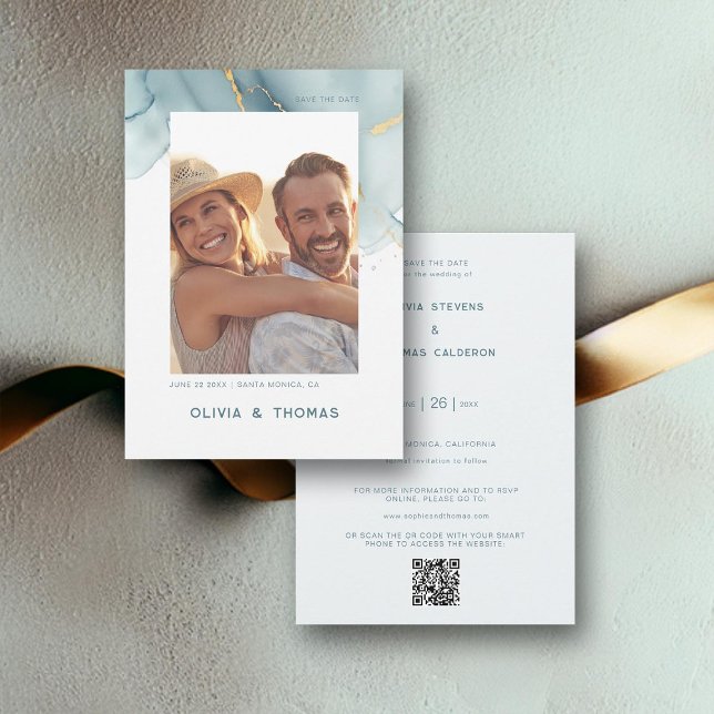 Dusty Blue Chic Modern Wedding QR Foto Rett Date Einladung (dusty blue qr code photo wedding save the date elegant bohemian modern romantic summer winter beach)