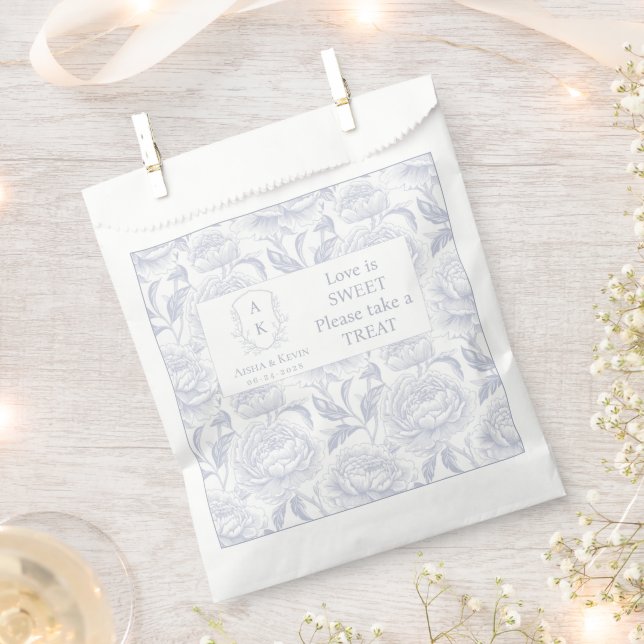 Dusty Blue Chinoiserie Peonies Love is Sweet Geschenktütchen (Ausgeschnitten)