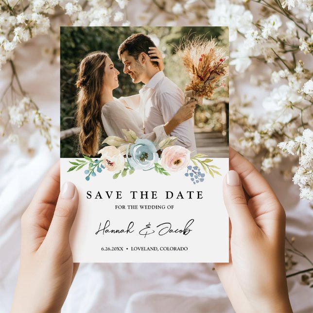 Dusty Blue Elegant Floral Save the Date rustikal (Von Creator hochgeladen)