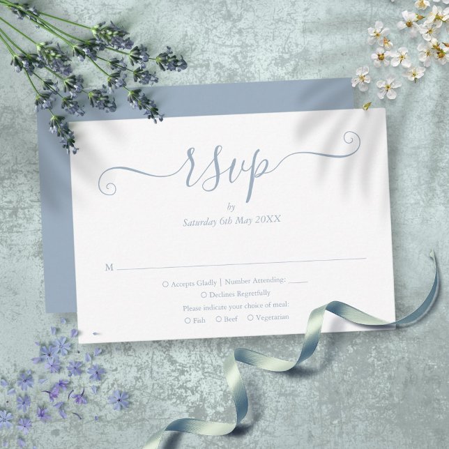 Dusty Blue Elegant Script Wedding RSVP Karte (Dusty Blue Elegant Script Wedding RSVP Card)