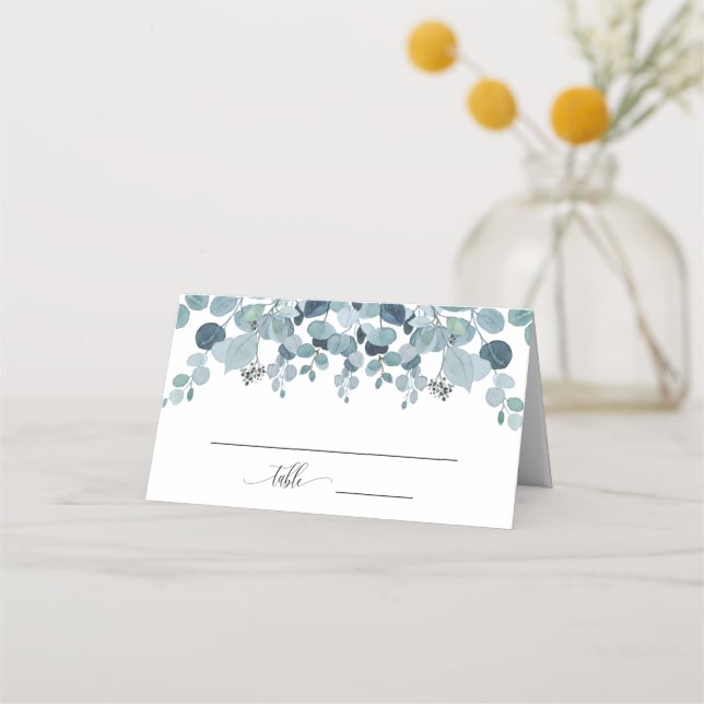 Dusty Blue Eucalyptus Greenery Wedding Platzkarte (Vorderseite)