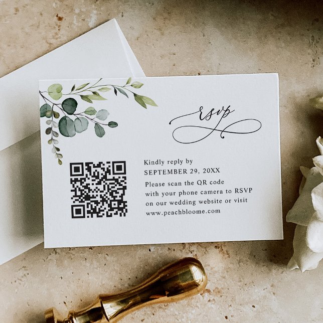 Dusty Blue Eucalyptus Greenery Wedding QR Code RSVP Karte (Von Creator hochgeladen)
