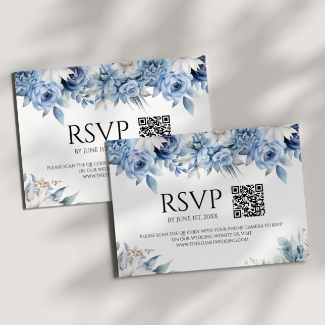 Dusty Blue Floral Blume Garden Wedding QR Code RSVP Karte (Von Creator hochgeladen)