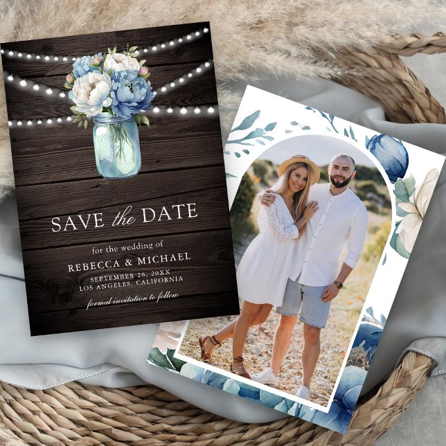 Dusty Blue Floral Mason Jar Wood Foto Wedding Save The Date (Von Creator hochgeladen)