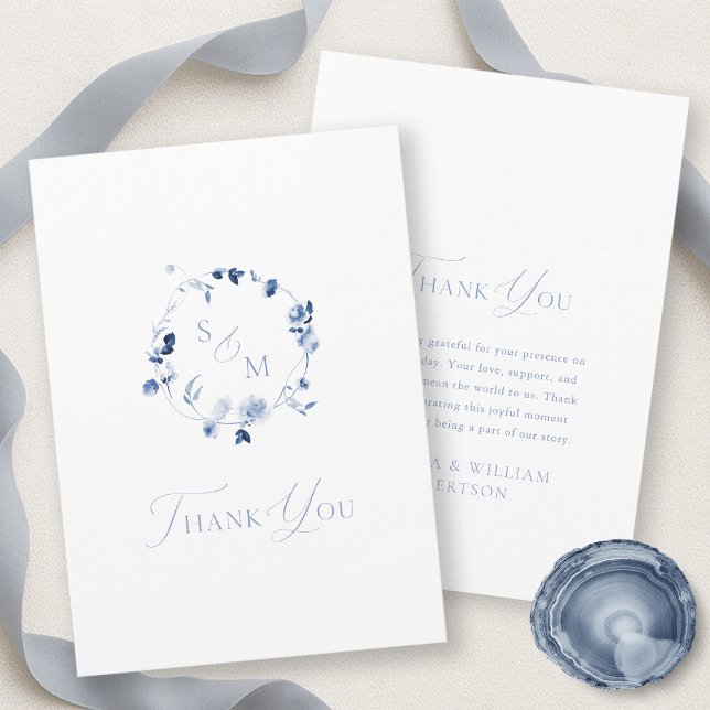 Dusty Blue Floral Monogram Thank You Card Dankeskarte (Von Creator hochgeladen)