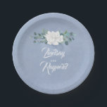 Dusty Blue Floral Wedding Pappteller<br><div class="desc">Teller aus blauem Hochzeitspapier mit weißen Blume</div>
