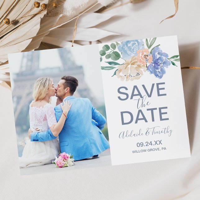 Dusty Blue Florals Foto Save the Date Card (Von Creator hochgeladen)