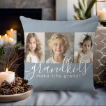 Dusty Blue Grandkids macht Life Grand Foto Collage Kissen<br><div class="desc">Dieses personalisierte Kissendesign ist ein durchdachtes Geschenk für Großeltern und verfügt über eine 3-Foto-Vorlage, mit der Fotos der Enkel personalisiert werden können. Eine Kombination moderner handgeschriebener Schrift kombiniert mit einem modernen serifenlosen Sans-Schriftart schreibt: "Enkel machen das Leben großartig!" Der Hintergrund ist ein beliebtes staubiges Blau, das ein modernes Ambiente hat....</div>