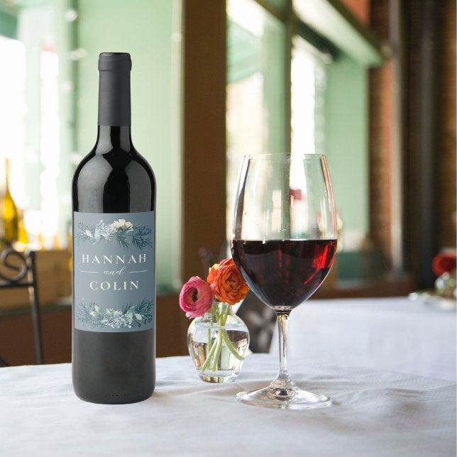 Dusty Blue Gray Winter Floral Wedding Weinetikett (Von Creator hochgeladen)