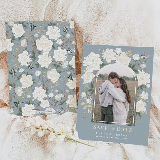 Dusty Blue Ivory Chinoiserie Save the Date Einladung (Von Creator hochgeladen)