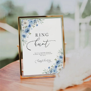 Dusty Blue Ivory Ring Hunt Sign Sockelschild