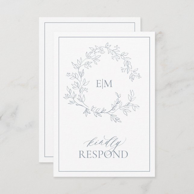 Dusty Blue Leafy Wappen Monogram Wedding RSVP Card (Vorne/Hinten)