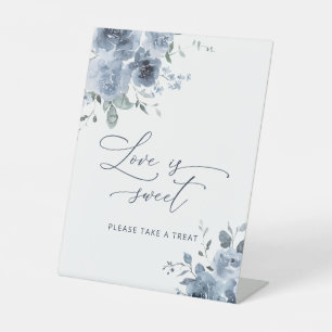 Dusty Blue Liebe ist süß Nehmen Sie eine Leckerei  Sockelschild