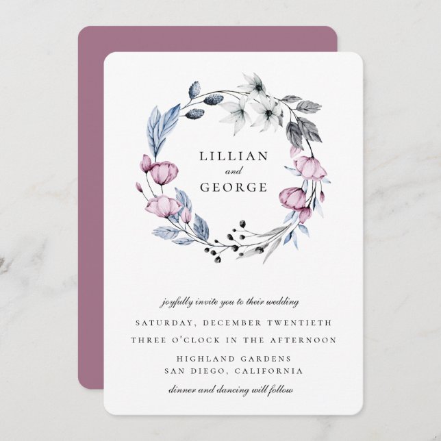 Dusty Blue Mauve Floral Wreath Wedding Einladung (Vorne/Hinten)