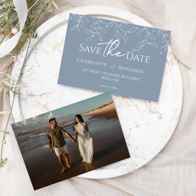 Dusty Blue Minimal Leaf Wedding Foto Save The Date (Von Creator hochgeladen)