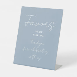 Dusty Blue Minimalistisch Elegant Script Favoriten Sockelschild