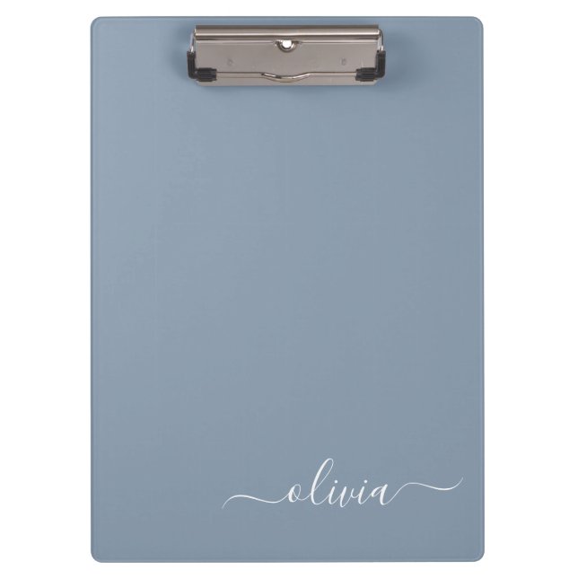 Dusty Blue Minimalistisch Modern Monogram Elegant Klemmbrett (Vorderseite)