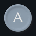 Dusty Blue Minimalistisch Modern Monogram Elegant Pappteller<br><div class="desc">Einführen in unsere Dusty Blue Minimalistisch Modern Monogram Elegant Collection: Erhöhen Sie Ihren Stil mit schlichter Eleganz und zeitlosem Charme. Unsere Kollektion präsentiert minimalistische Designs in einer beruhigenden, staubblauen Farbe, die durch elegante Monogramme nach Ihrem Geschmack ergänzt wird. Von der edlen Schreibwaren bis hin zum vielseitigen Zubehör - jedes Stück...</div>