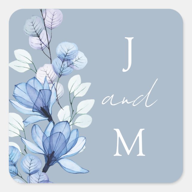 Dusty Blue Monogram Floral Gastgeschenk Hochzeit Quadratischer Aufkleber (Vorderseite)