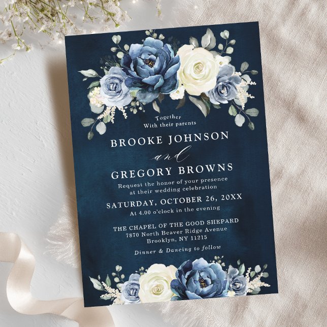Dusty Blue Navy Champagner Elfenbeinblumenhochzeit Einladung (Dusty Blue Navy Champagne Ivory Floral Wedding In Invitation)