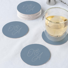 Dusty Blue | Oversified Script Monogram Wedding Runder Pappuntersetzer