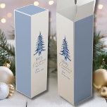 Dusty Blue Pagoda Weihnachtsbaum, Jugendherbergsge Weinbox<br><div class="desc">Blue Pagoda Weihnachtsbaum Wein Geschenkbox Machen Sie Ihren Urlaub Wein Geschenke extra mit unserer Blue Pagoda Weihnachtsbaum Wein Geschenkbox. Mit unserem eleganten blauen Weihnachtsbaum und der festlichen Botschaft "Frohe Weihnachten, Glück im neuen Jahr", kann diese Box mit Ihrem Namen personalisiert werden und macht sie zu einem durchdachten und einzigartigen Geschenk...</div>