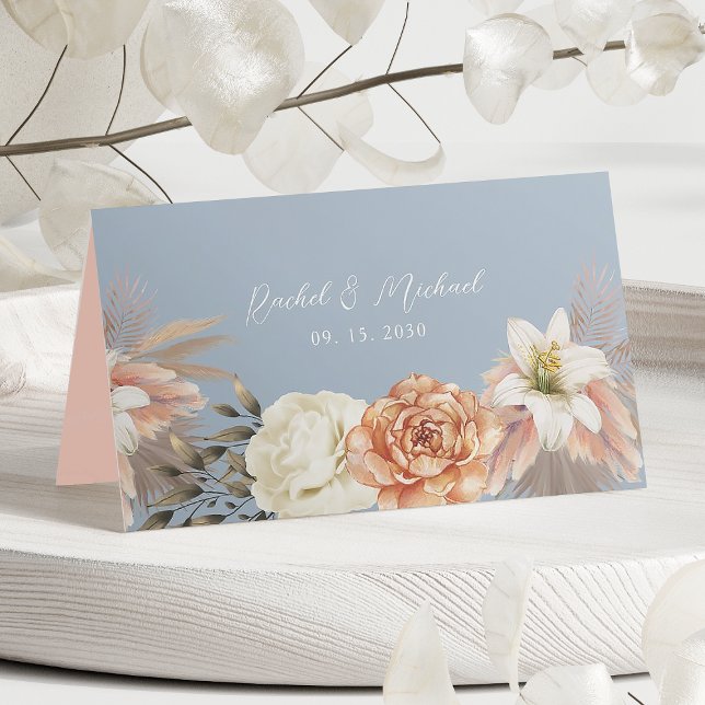 Dusty Blue Peach Floral Wedding Platzkarte (Von Creator hochgeladen)