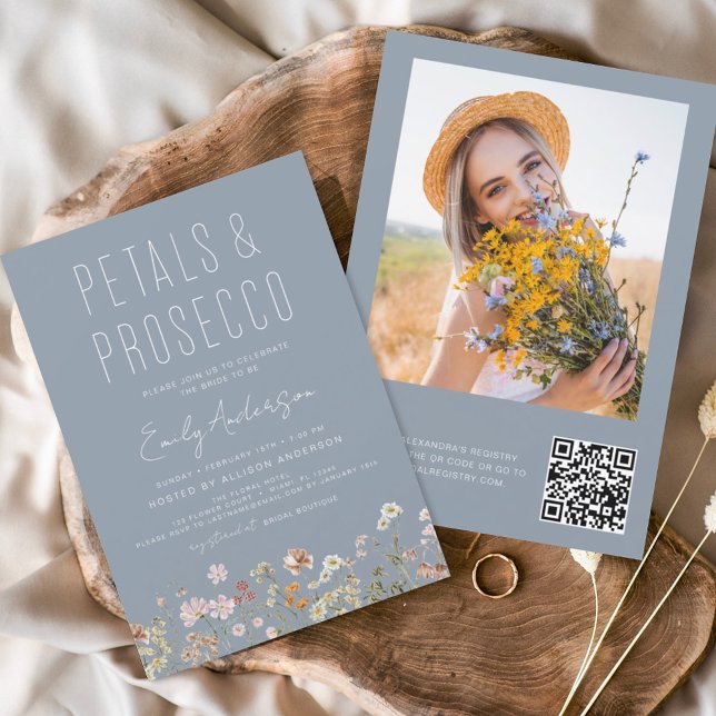 Dusty Blue QR Code Wildblume Petals & Prosecco Flyer (Von Creator hochgeladen)