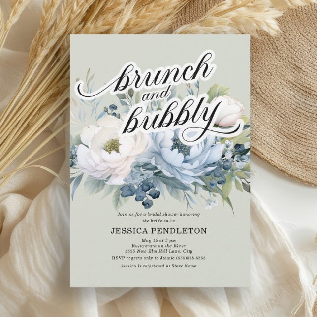 Dusty Blue Sage Green Bridal Brunch Bubbly Einladung (Dusty blue and white watercolor floral Brunch and Bubbly Bridal Shower invitation)