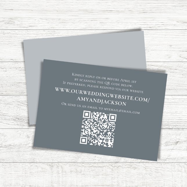 Dusty Blue Simple QR Code Website UAWG Wedding RSVP Karte (Simple blue-grey wedding RSVP card with a scannable QR code. )