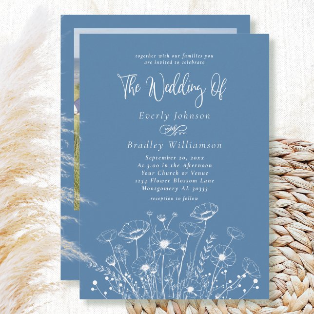 Dusty Blue Simple Wildblume Floral Foto Wedding Einladung (Von Creator hochgeladen)