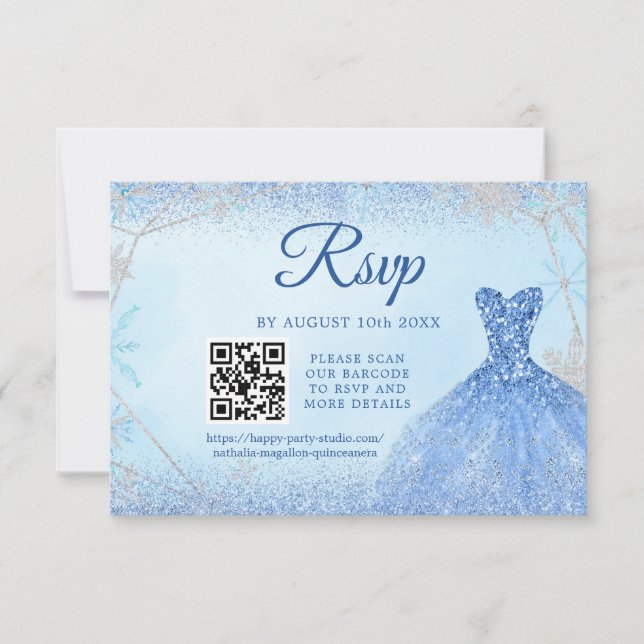 Dusty Blue Snowflake Weihnachten Quinceñera 15. QR RSVP Karte (Vorderseite)