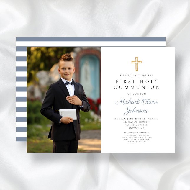 Dusty Blue Stripes Cross Boy Foto Erste Kommune Einladung (Dusty Blue Stripes Cross Boy Photo First Communion Invitation)