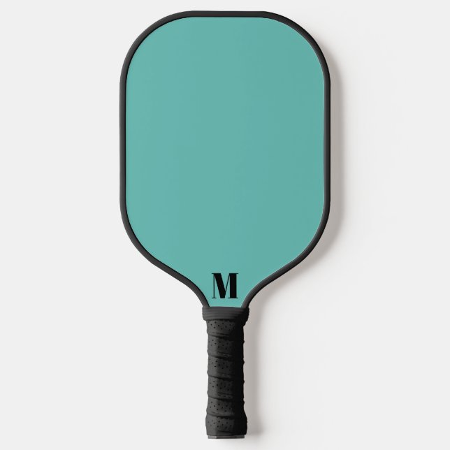 Dusty Blue und Black Modern Monogram Pickleball Schläger (Vorderseite)