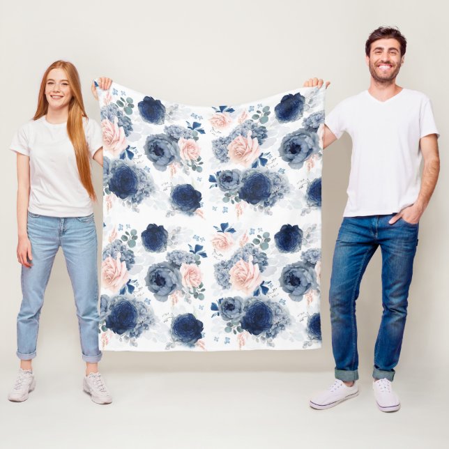 Dusty Blue und Blush Pink Blume Elegant Stilvoll Fleecedecke (Beispiel)