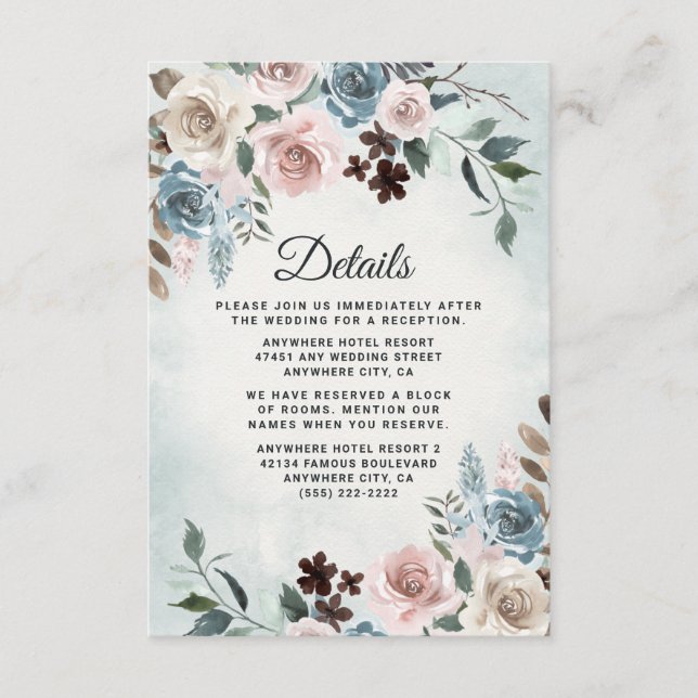 Dusty Blue und Blush Pink Mauve Floral Wedding Begleitkarte (Vorderseite)