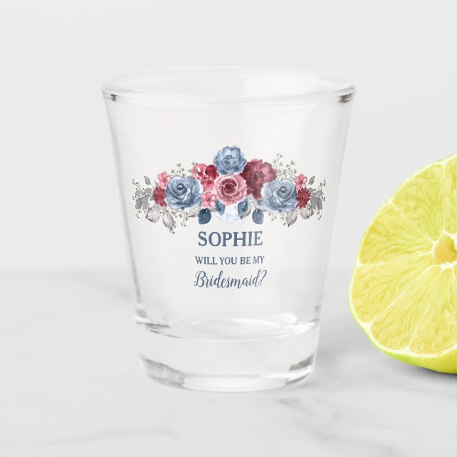 Dusty Blue und Burgundy bin meine Bridesmaid? Schnapsglas (Vorderseite)