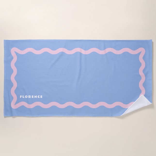 Dusty Blue und Pale Pink Squigggle mit Text Strandtuch (Vorderseite)