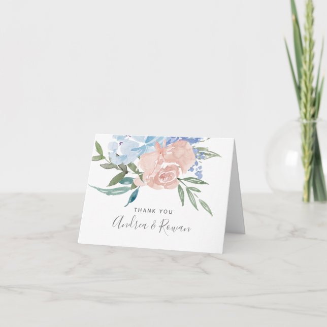 Dusty Blue und Pink Floral Wedding Dankeskarte (Vorderseite)