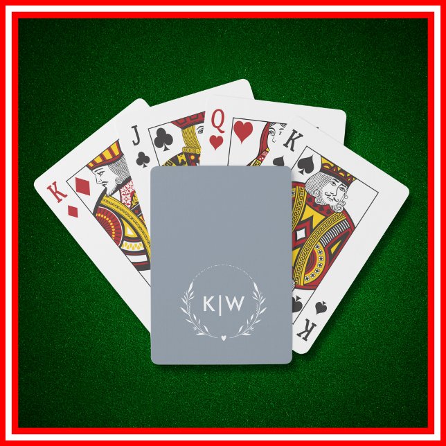 Dusty Blue und White | Monogram für moderne Initia Spielkarten (Von Creator hochgeladen)